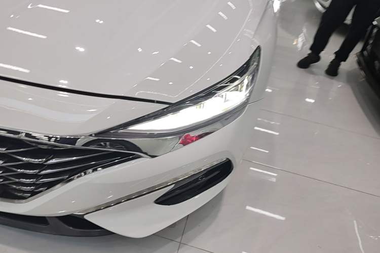 Used Hyundai Lafesta 2019 280TGDi Sport Edition China VI Left Front Headlight