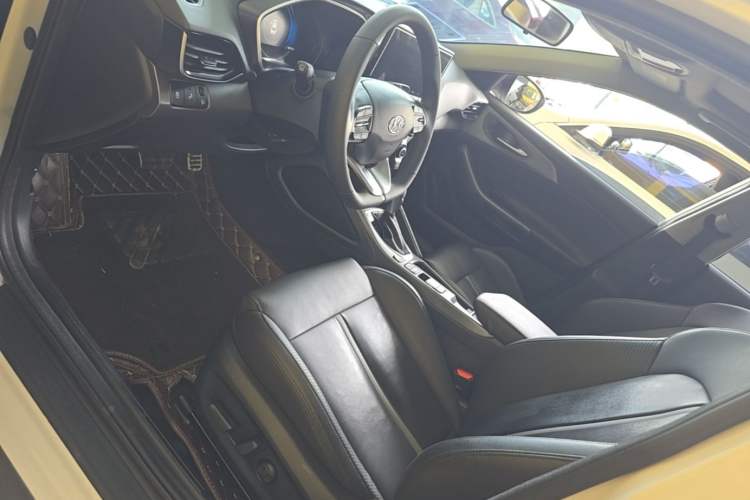 Used Hyundai Lafesta 2019 280TGDi Smart Speed Version China VI Standard Left Front Seat
