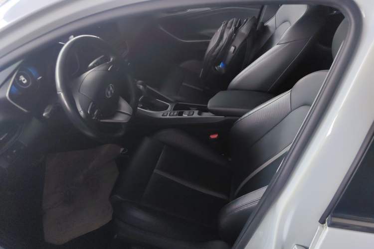 Used Hyundai Lafesta 2019 280TGDi Smart Edition China VI Standard Left Front Seat