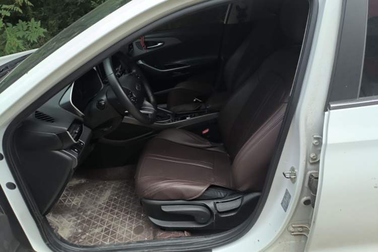 Used Hyundai Lafesta 2019 280TGDi Sport Edition China VI Left Front Seat