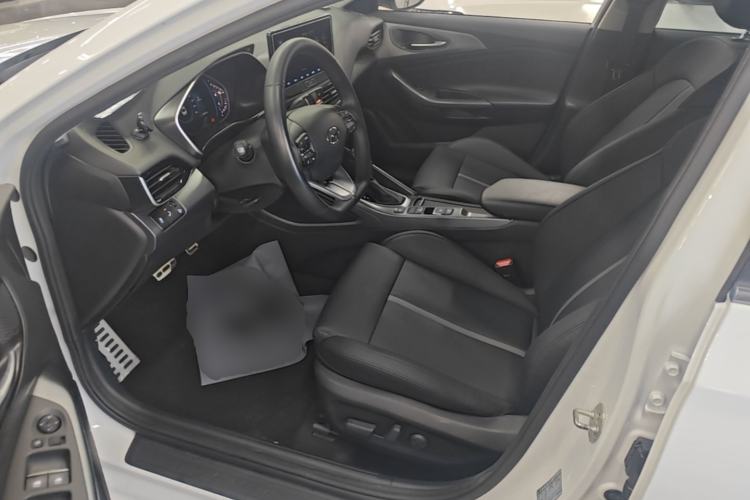 Used Hyundai Lafesta 2019 280TGDi Smart Speed Version China VI Standard Left Front Seat