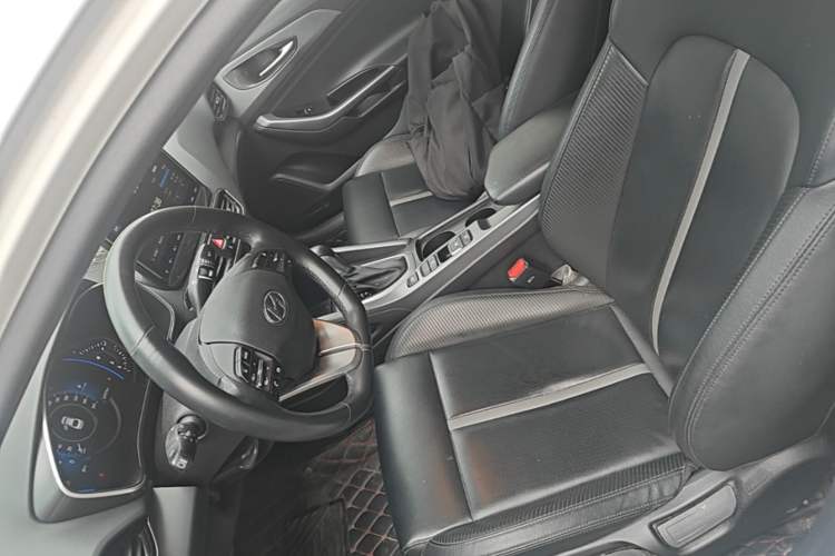 Used Hyundai Lafesta 2019 280TGDi Sport Edition China VI Left Front Seat