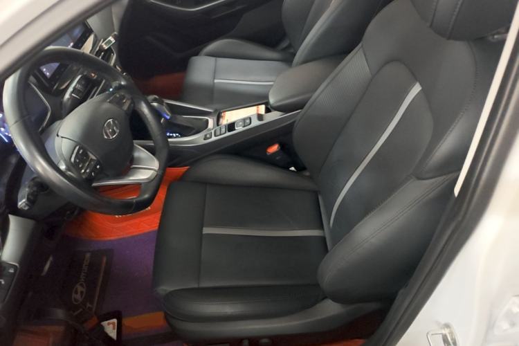 Used Hyundai Lafesta 2019 280TGDi Smart Speed Version China VI Standard Left Front Seat