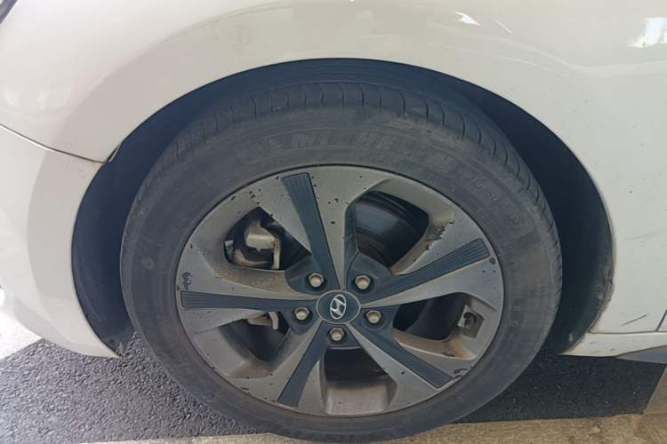 Used Hyundai Lafesta 2019 280TGDi Sport Edition China V Standard Left Front Wheel Hub