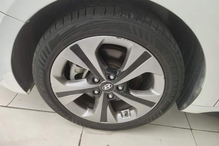 Used Hyundai Lafesta 2019 280TGDi Sport Edition China VI Left Front Wheel Hub
