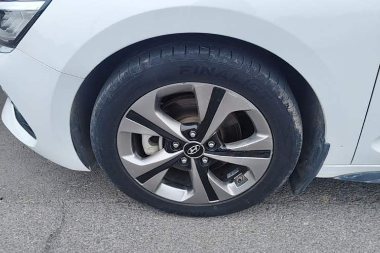 Used Hyundai Lafesta 2019 280TGDi Sport Edition China V Standard Left Front Wheel Hub