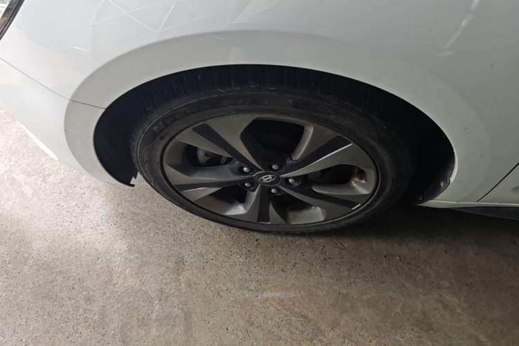 Used Hyundai Lafesta 2019 280TGDi Smart Speed Version China VI Standard Left Front Wheel Hub