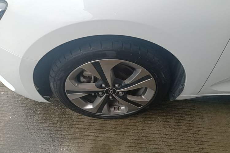 Used Hyundai Lafesta 2019 280TGDi Sport Edition China VI Left Front Wheel Hub