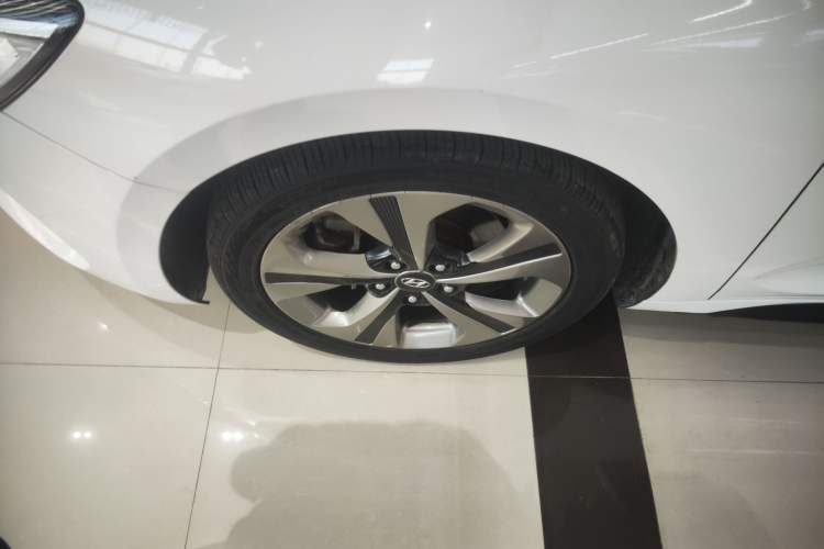 Used Hyundai Lafesta 2019 280TGDi Sport Edition China VI Left Front Wheel Hub