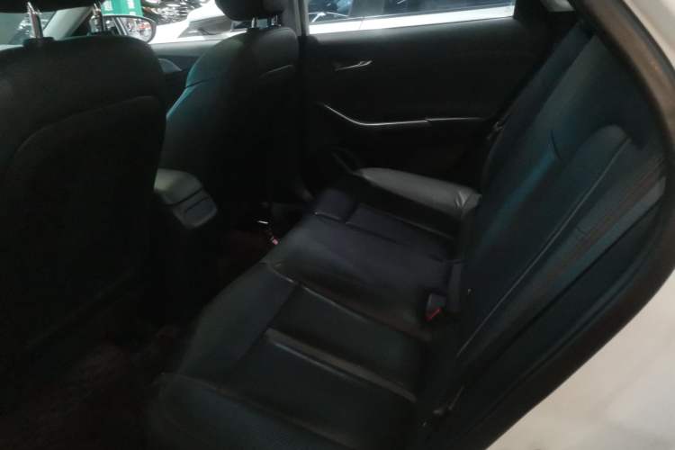 Used Hyundai Lafesta 2019 280TGDi Sport Edition China VI Left Rear Seat