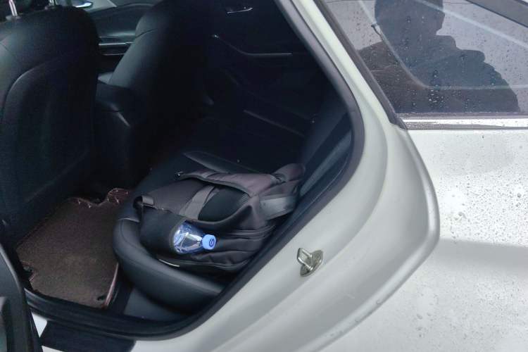 Used Hyundai Lafesta 2019 280TGDi Sport Edition China VI Left Rear Seat