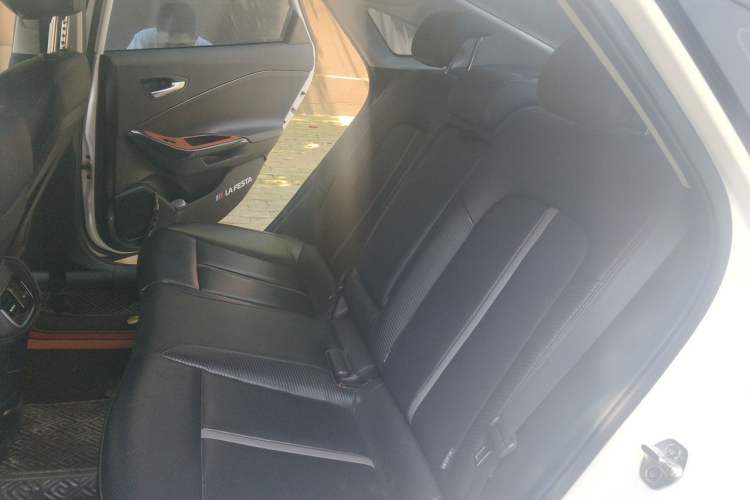 Used Hyundai Lafesta 2019 280TGDi Smart Speed Version China VI Standard Left Rear Seat