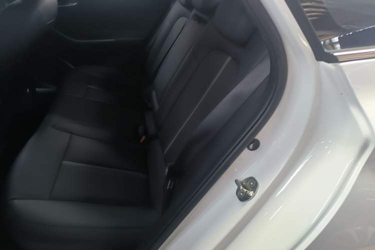Used Hyundai Lafesta 2019 280TGDi Smart Speed Version China VI Standard Left Rear Seat