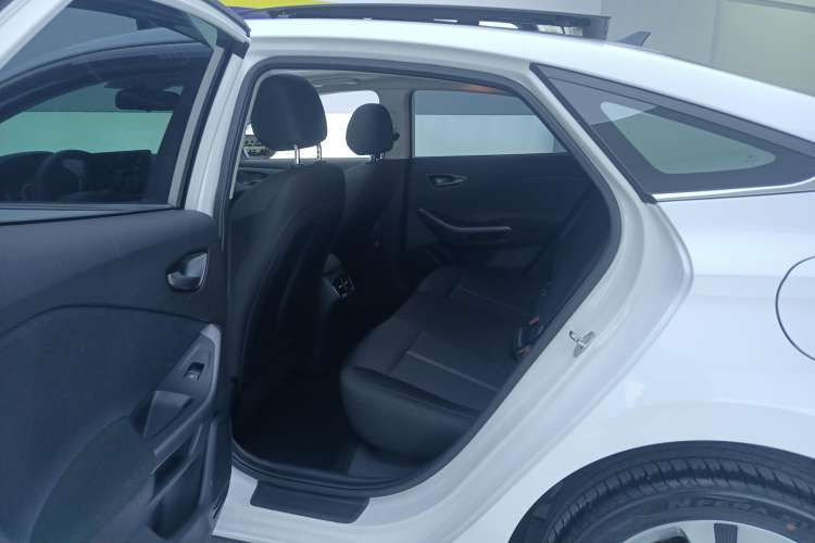 Used Hyundai Lafesta 2019 240TGDi Sport Edition China VI Left Rear Seat