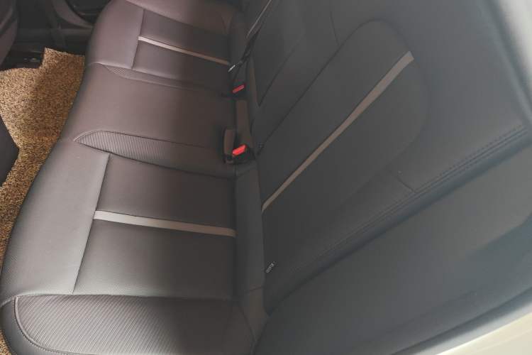 Used Hyundai Lafesta 2019 280TGDi Smart Speed Version China V Standard Left Rear Seat