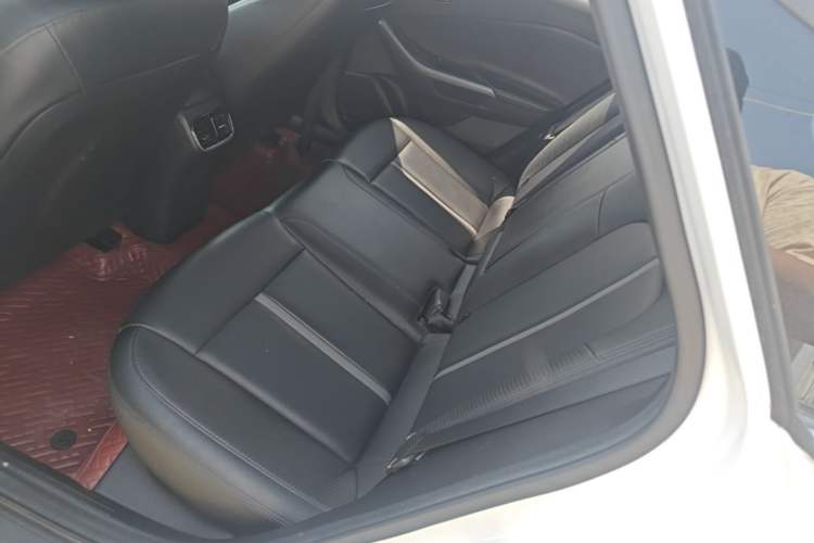 Used Hyundai Lafesta 2019 280TGDi Smart Speed Version China VI Standard Left Rear Seat
