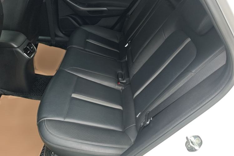Used Hyundai Lafesta 2019 280TGDi Smart Speed Version China VI Standard Left Rear Seat
