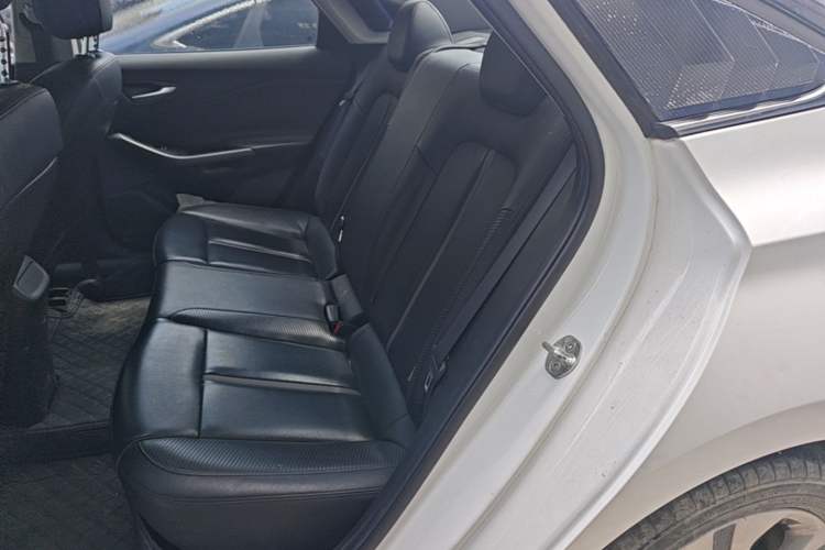 Used Hyundai Lafesta 2019 280TGDi Sport Edition China VI Left Rear Seat