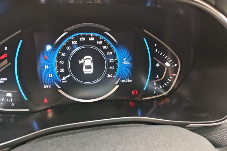 Used Hyundai Lafesta 2019 280TGDi Smart Speed Version China VI Standard Odometer Close Up