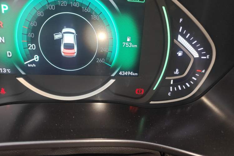 Used Hyundai Lafesta 2019 280TGDi Smart Speed Version China VI Standard Odometer Close Up