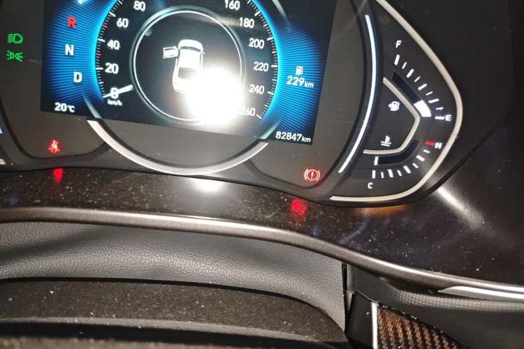 Used Hyundai Lafesta 2019 280TGDi Smart Speed Version China VI Standard Odometer Close Up