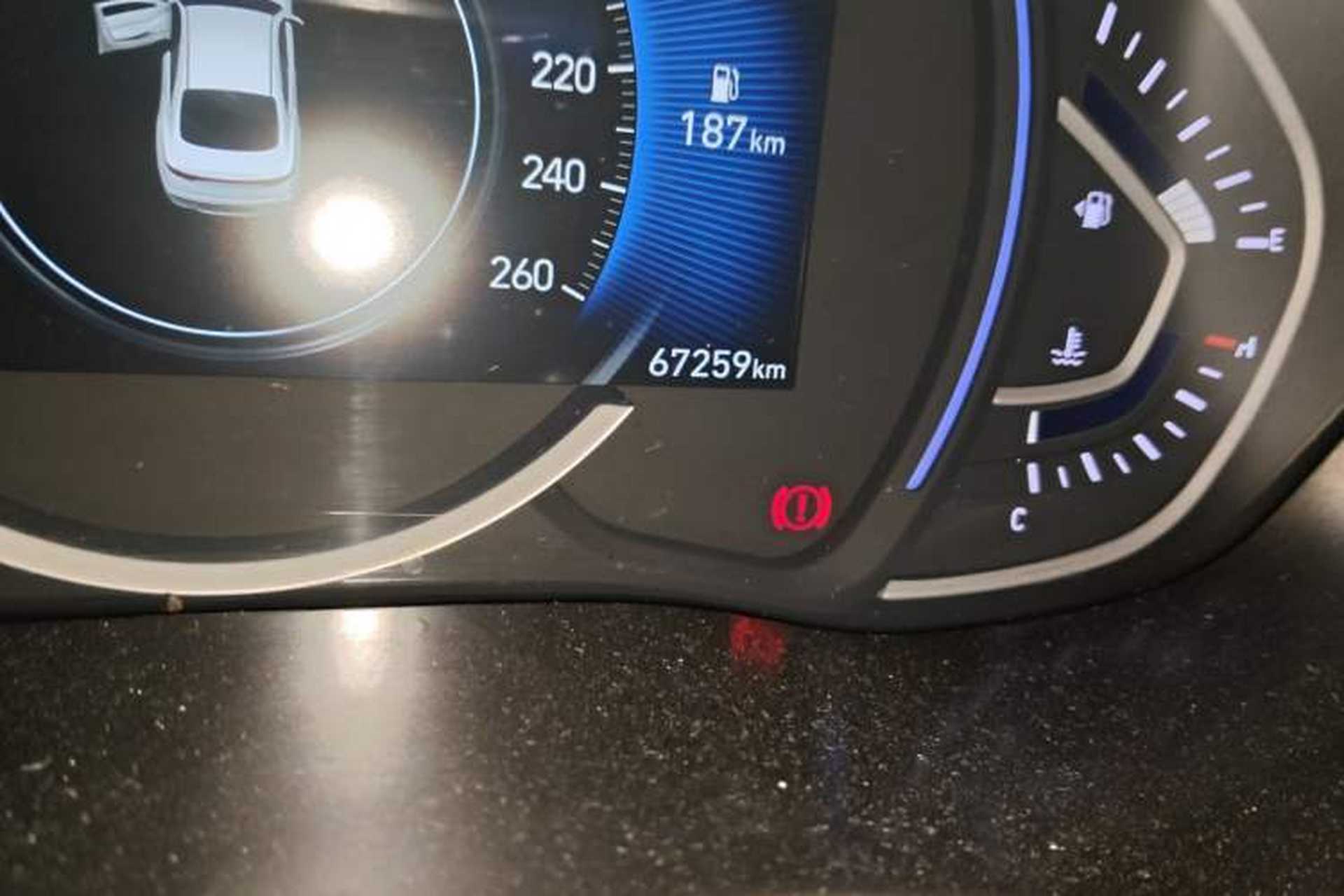 Used Hyundai Lafesta 2019 280TGDi Smart Speed Version China VI Standard Odometer Close Up