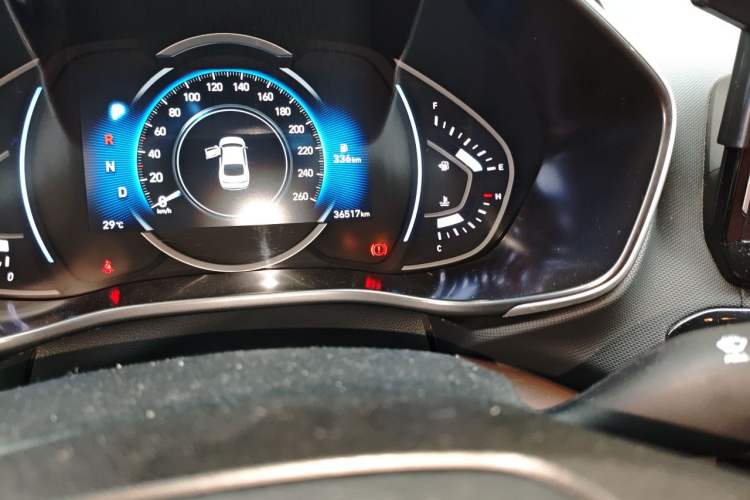 Used Hyundai Lafesta 2019 280TGDi Smart Speed Version China VI Standard Odometer Close Up