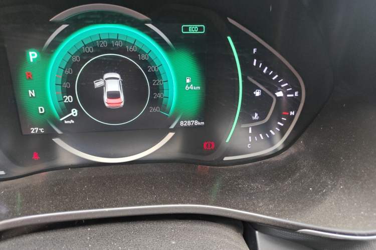 Used Hyundai Lafesta 2019 280TGDi Smart Speed Version China VI Standard Odometer Close Up