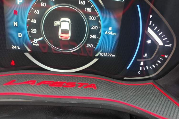 Used Hyundai Lafesta 2019 280TGDi Sport Edition China VI Odometer Close Up