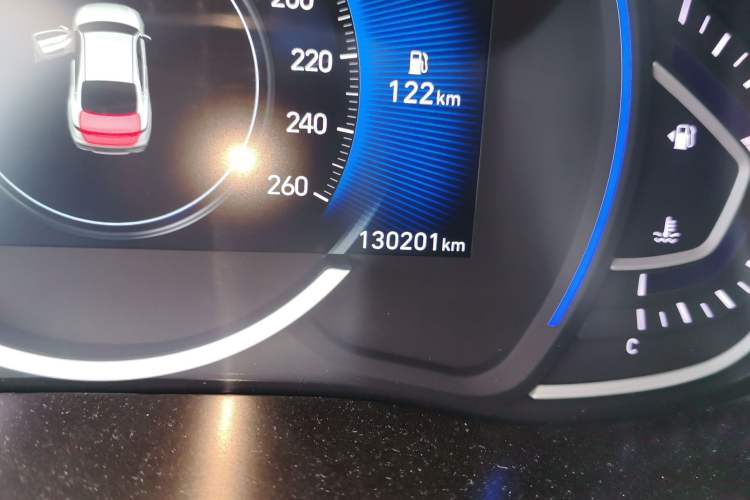 Used Hyundai Lafesta 2019 280TGDi Smart Speed Version China VI Standard Odometer Close Up