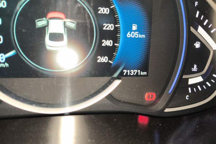 Used Hyundai Lafesta 2019 280TGDi Sport Edition China VI Odometer Close Up