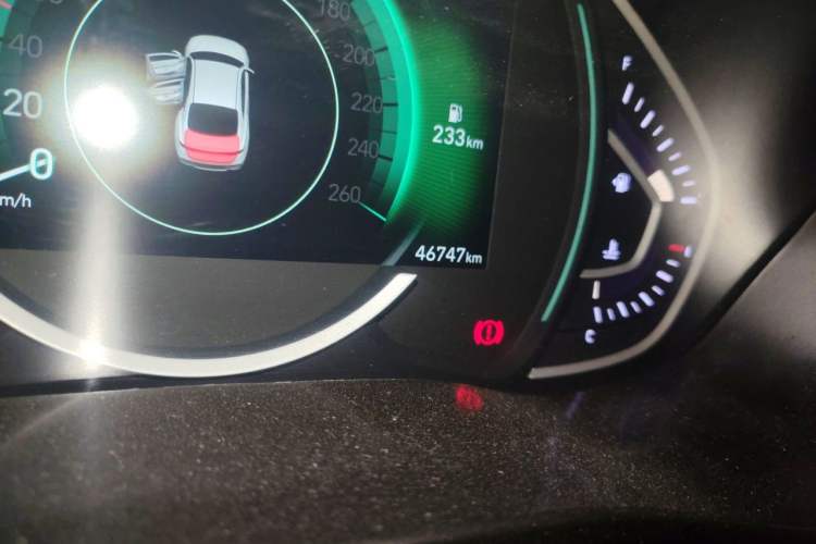 Used Hyundai Lafesta 2019 280TGDi Smart Speed Version China VI Standard Odometer Close Up