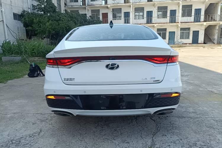 Used Hyundai Lafesta 2019 280TGDi Sport Edition China VI Rear