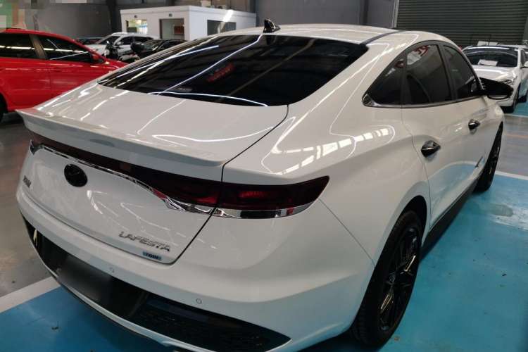 Used Hyundai Lafesta 2019 280TGDi Sport Edition China VI Rear Right 45 Deg