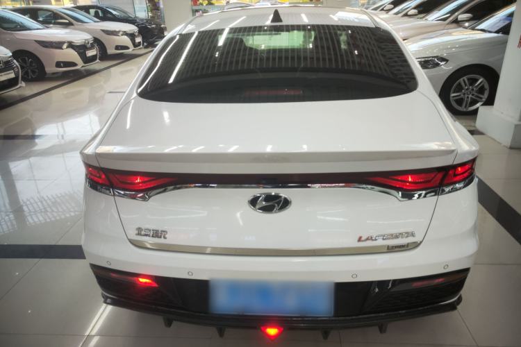 Used Hyundai Lafesta 2019 280TGDi Sport Edition China VI Rear