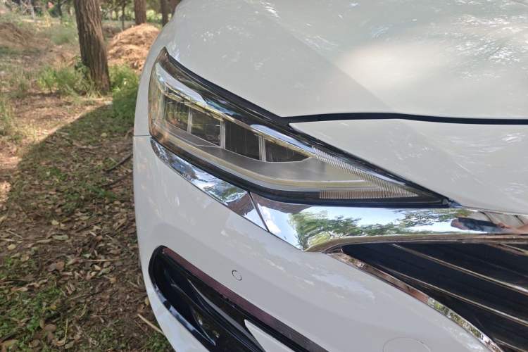 Used Hyundai Lafesta 2019 280TGDi Smart Edition China VI Standard Right Front Headlight
