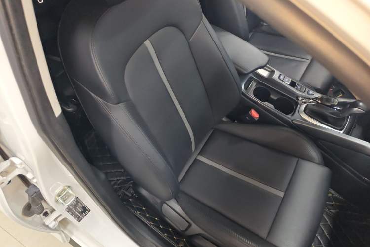 Used Hyundai Lafesta 2019 280TGDi Sport Edition China VI Right Front Seat