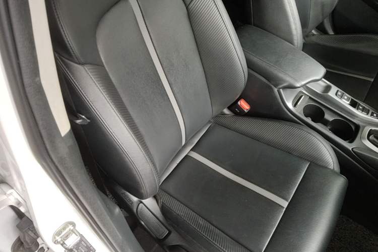 Used Hyundai Lafesta 2019 280TGDi Sport Edition China VI Right Front Seat