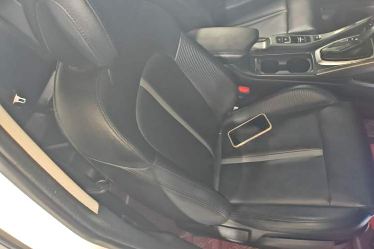 Used Hyundai Lafesta 2019 280TGDi Sport Edition China VI Right Front Seat