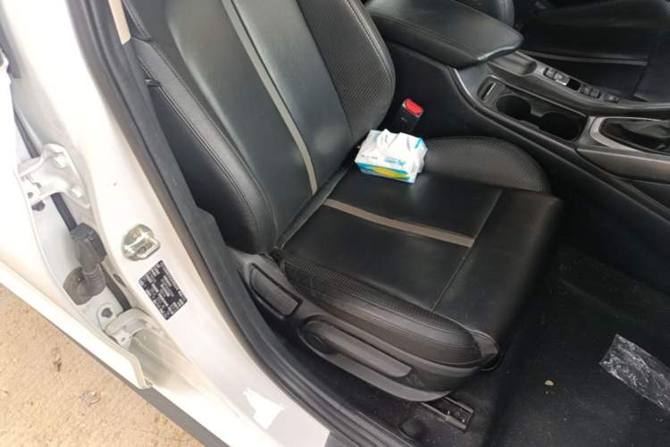 Used Hyundai Lafesta 2019 280TGDi Smart Speed Version China VI Standard Right Front Seat