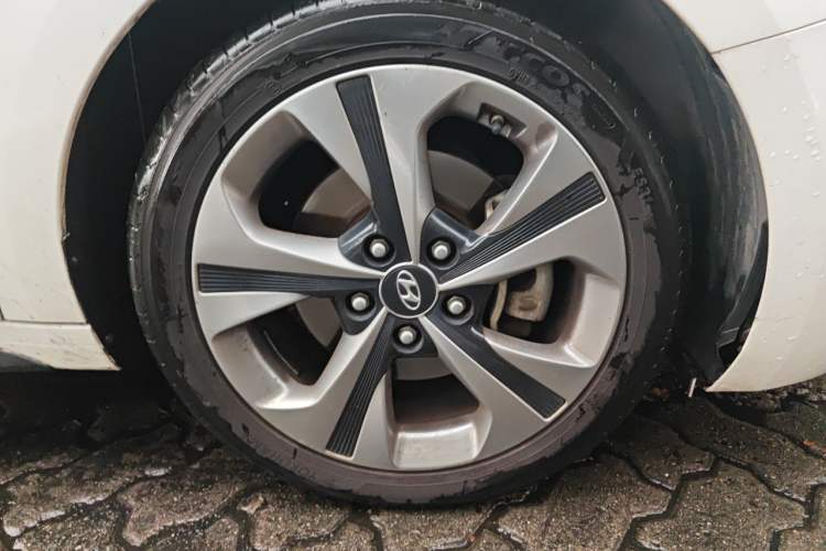 Used Hyundai Lafesta 2019 280TGDi Sport Edition China VI Right Front Wheel Hub