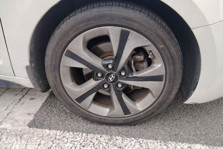Used Hyundai Lafesta 2019 280TGDi Sport Edition China VI Right Front Wheel Hub