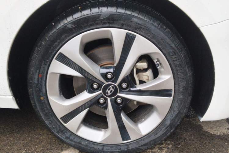 Used Hyundai Lafesta 2019 280TGDi Sport Edition China V Standard Right Front Wheel Hub
