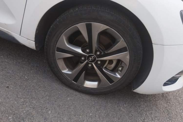 Used Hyundai Lafesta 2019 280TGDi Sport Edition China VI Right Front Wheel Hub