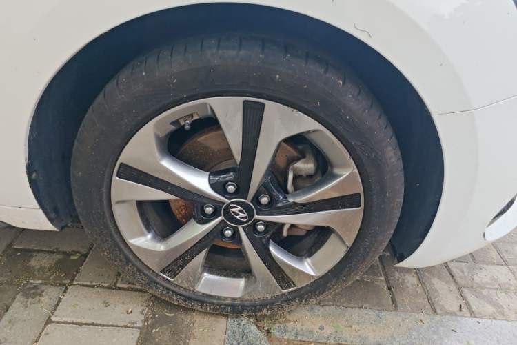 Used Hyundai Lafesta 2019 280TGDi Smart Speed Version China VI Standard Right Front Wheel Hub