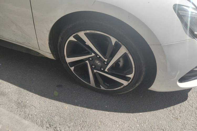 Used Hyundai Lafesta 2019 280TGDi Smart Speed Version China VI Standard Right Front Wheel Hub