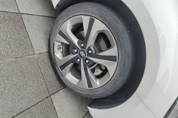 Used Hyundai Lafesta 2019 280TGDi Smart Speed Version China VI Standard Right Front Wheel Hub