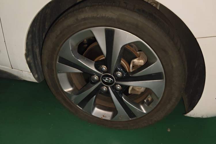 Used Hyundai Lafesta 2019 280TGDi Smart Speed Version China VI Standard Right Front Wheel Hub