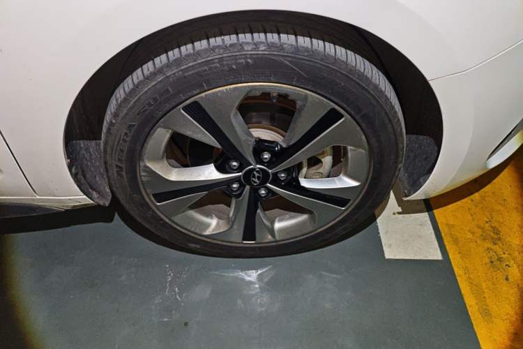 Used Hyundai Lafesta 2019 280TGDi Sport Edition China VI Right Front Wheel Hub