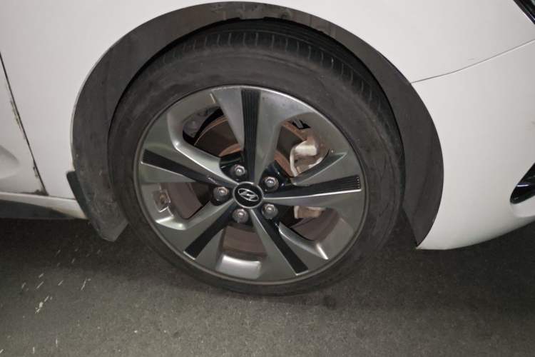 Used Hyundai Lafesta 2019 280TGDi Smart Speed Version China VI Standard Right Front Wheel Hub